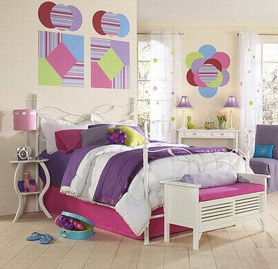 設(shè)計(jì)兒童房手繪墻的時(shí)候,需要綜合多種因素