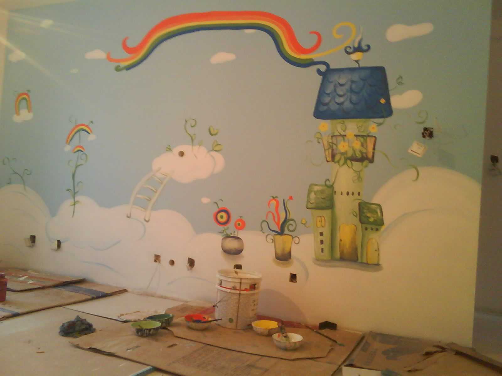 兒童房在墻繪的時(shí)候需要注意哪些地方呢？